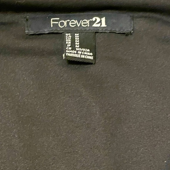 Forever21 women black long sleeve dress with beaded sleeve accent, size M - Picture 2 of 3